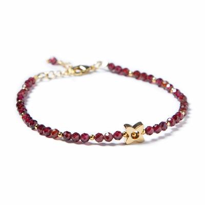 China Wholesale Hot Selling Jewelry Romantic Mini Garnet Beads Bestone Fashion Bracelet With Real Gold Plated Flower for sale