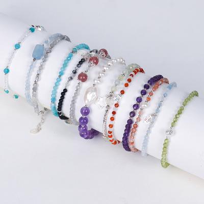 China New Arrival Fashionable Nature Labradorite Strawberry Stone Bracelet Beaded Women Bracelet for sale