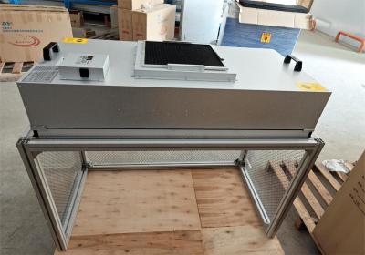 China Efficiency Laminar Clean Bench with SUS304 Stainless Steel Aluminum 110V/220V Operated. for sale