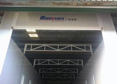 China Luxury 20.7 Meters Side Downdraft Paint Booth , Autobody Spray Booth Rental for sale