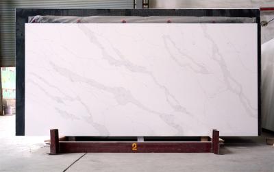 China Weiße Quarz-Küche Countertops Calacatta Innen-30mm zu verkaufen