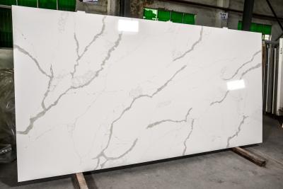 China Engineered White calacatta quartz kitchen countertops SGS for sale