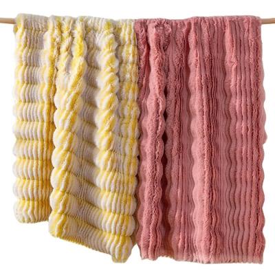 China Luxury Anti-Apnea Bubble Eyelash Wave Faux Fur Covers Washable Winter Warm Rabbit Fur Hugs Shed Covering Wholesale Suppliers Queen Size for sale