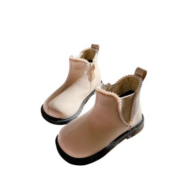 China Round anti slippery child shoes ankle boots 2021 fashion trend children's winter boots wholesale warm kid girl boots for sale