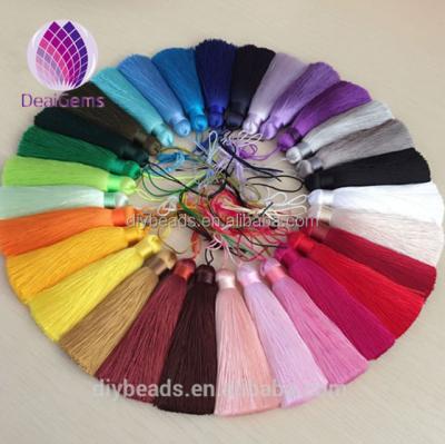 China Fast Delivery Wholesale 12.5cm Silk Tassel With Buckle Decorative Tassel For Jewelry for sale