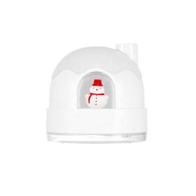 China Car Mini Igloo Air Humidifier Small Usb Jet Humidifier Creative Christmas Gift New Large for sale