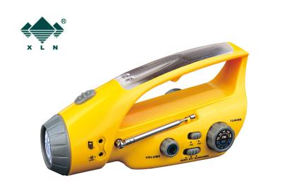 China Durable Rechargeable Dynamo Radio Flashlight Hand Crank Flashlight Radio for sale