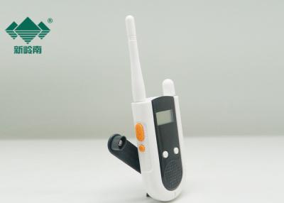 China De professionele Radiowalkie-talkie van Handcrank voor Jonge geitjes met LCD het Vertoningsscherm Te koop