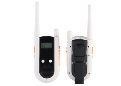 China Digital Uhf Hand Crank Handheld Walkie Talkie Radios For Outdoor Camping for sale