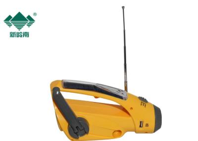 China Rechargeable Solar Panel Dynamo Emergency Crank Radio Flashlight For Camping for sale