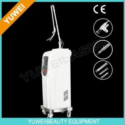 China Equipamento Vaginal fracionário seguro do laser do CO2 do laser do rejuvenescimento com 4 pontas de prova 30W à venda