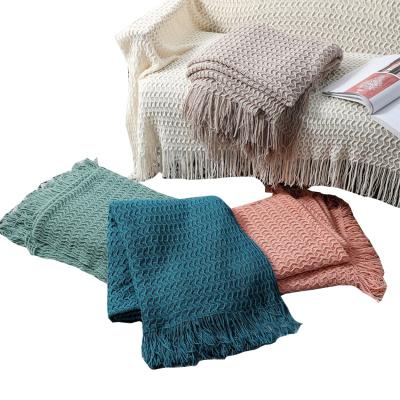 China Custom Tassel Anti-Static Shell Towel Napping Air Conditioning Blanket Knitted Sofa Cover Blanket Bed End for sale