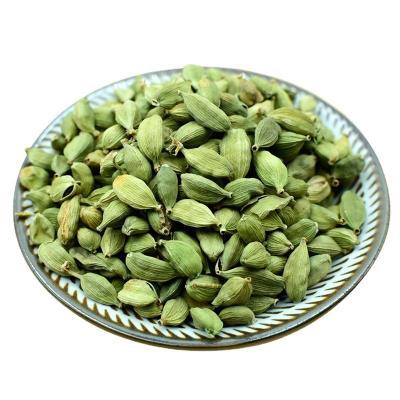 China Whole or Broken or Powder Wholesale Price Stock Available Spice Seeds Organic Dried Green Cardamom For Good Flavor for sale