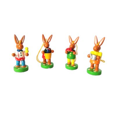 China Poplar Wood Tree Ornaments Easter Bunny Pendants Decorations for sale