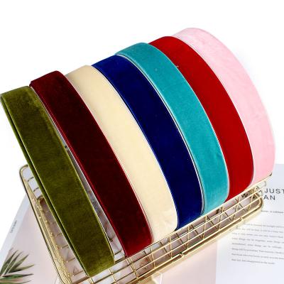 China Factory Wholesale Custom High Tenacity Velvet Ribbon Bow Colorful 100% Velvet Ribbon Roll Colorful 100% Polyester for sale