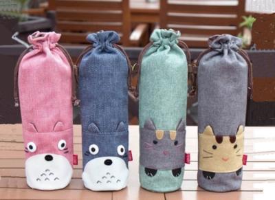 China 2019 Hot-Selling BPA FREE Collapsible cute cartoon sleeve water bottles bags for sale