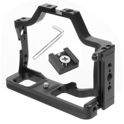 China Aluminum Alloy 3/8 1/4 Visual Shoe Cold Cage Stabilizer Camera Cage Installation For Canon EOS Mark M5 M50II for sale