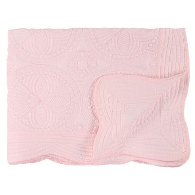 China Pink Color Baby Comforter Anti-pilling For Girls Kids Soft Factory Direct Embroidered Baby Blanket Scalloped Edge Quilted 36