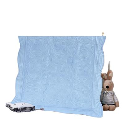 China Anti-pilling Blue Soft Factory Direct Scalloped Edge Quilted 36