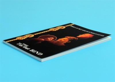 China Livro Softcover de quatro cores que imprime a colagem perfeita que liga 210mm x 148mm à venda