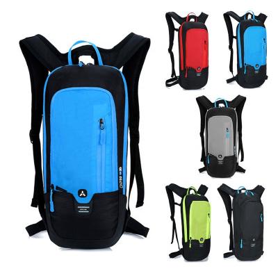 China Waterproof Bicycle Pannier Hydration Outdoor Cycling Backpack With Water Bladder for sale