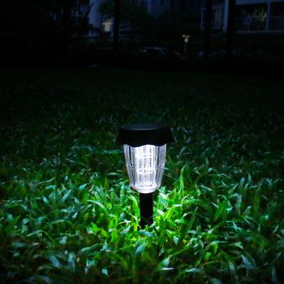 China Viable 2 in 1 Outdoor Rainproof Solar Flying Insect Mosquito Trap and Light for Lawn Garden Yard for sale