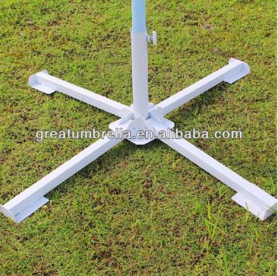 China Outdoor Metal Foldable Cross Furniture Umbrella Base for sale