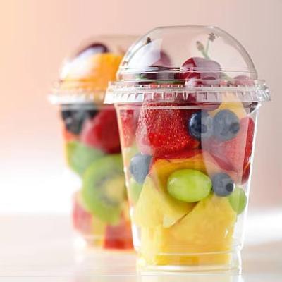 China Disposable Clear PET Plastic Cups Cold Beverages Coffee Juice With Dome Lids for sale