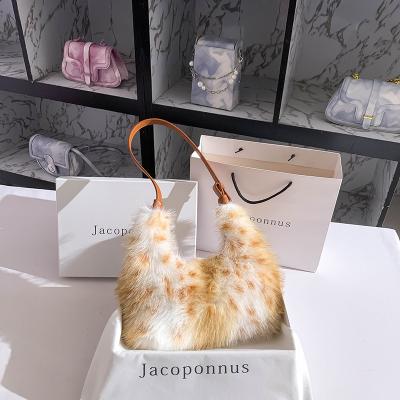 China Other Manufacturers direct low order quantity 2023 new fashion women's handbags high quality single shoulder bag Maomao bag wholesale for sale