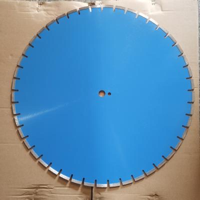 China asphalt & concrete cutting 700mm laser welded concrete diamond saw blade for cutting reinforced concrete for sale