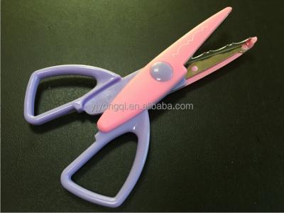 China DIY Cutting Craft Good Quality Border Decorative Scissors Wavy Fancy Punching Paper Cut for sale