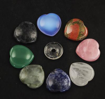 China India Assorted Colors Gemstone Heart Shape Palm Worry Stone Soothing Crystal With Indents Healing For Thumb for sale