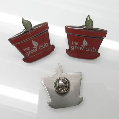 China Custom Magnetic Metal Brooch Your Own Design Metal Pin Badge With High Quality for sale