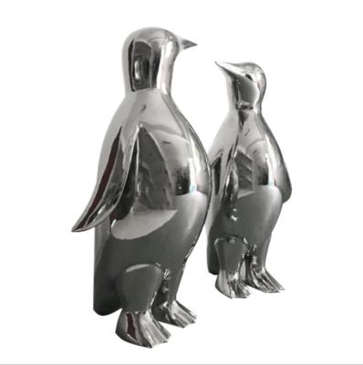 China Europe/Middle Eastern/Indian/Chinese Outdoor Animal Theme Stainless Steel Penguin Decorative Sculpture for sale