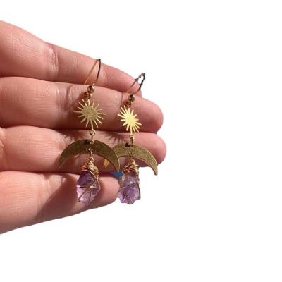 Chine 2022 hot selling CLASSIC boho style sun moon purple crystal rough earrings à vendre