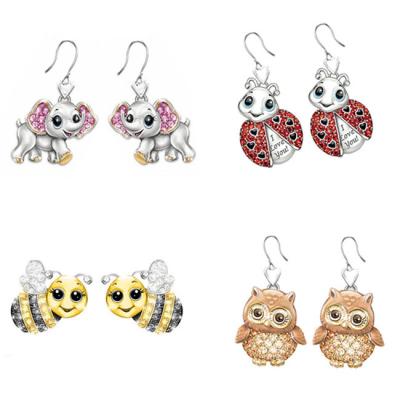 Chine FASHIONABLE hot jewelry from Dovey a large selection of small animal unicorns new on the new earrings à vendre