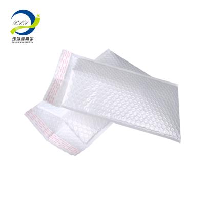 China 2020 Hot Sale Bubble Mailers 6x10inches Poly Bubble Mailers Self Seal for sale