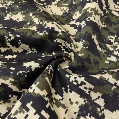 China Experience the Thrill of Hunting with Our Camouflage Hunting Suit for sale