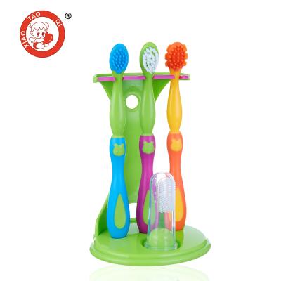 China BPA Free Rubber Silicone Kids Baby Training Toothbrush Set for sale