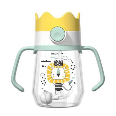 China BPA Free 2021 New Style Sipper Crown Shape PP Baby Cup Baby Sippy Cup Infant Snack Cup With Handles for sale