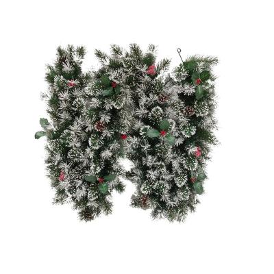 China Partyt High Quality Household PVC Artificial Pile and Snow Decorated Rattan White Christmas Wreath for sale