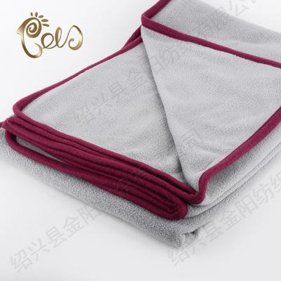 China Fabrics Red-rimmed Polyester Knitted Office Blanket Hot-selling Office Blanket Excellent Blanket for sale