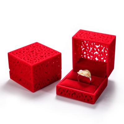 China Recyclable Luxury Vintage Jewelry Storage Elegant Antique Red Mounted Heart Velvet Fabric Gift Jewelry Box For Women for sale