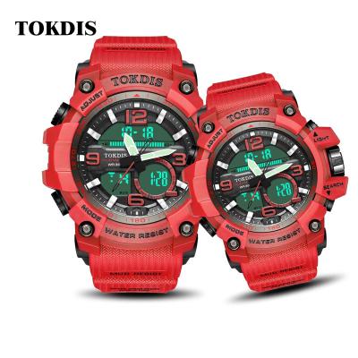 China Hot Selling Day/Date Doubles Display Watch Waterproof Electronic Digital Watch Men Waterproof Watched Men Wrist for sale