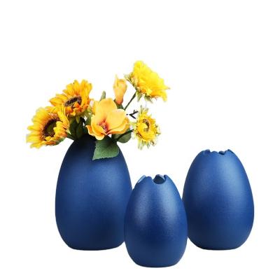 China Art Decor Spring New Eggs Shaped Minimalist Porcelain Vase Fresh Flower Dried Decorative Floor Flower Vases for sale