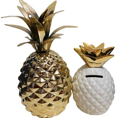 China Fashionable modern luxury golden color pineapple ornaments silver telephone booth silver ceramic pot for sale