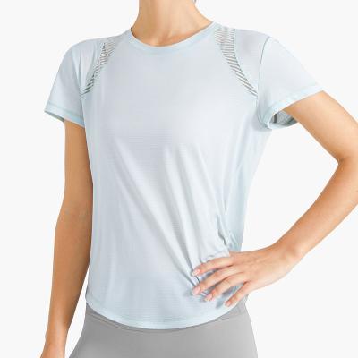 China Anti-wrinkle the back is dug sweat-wicking multi-size gym exercise can be worn as regeneration and breathable T-shirt for sale