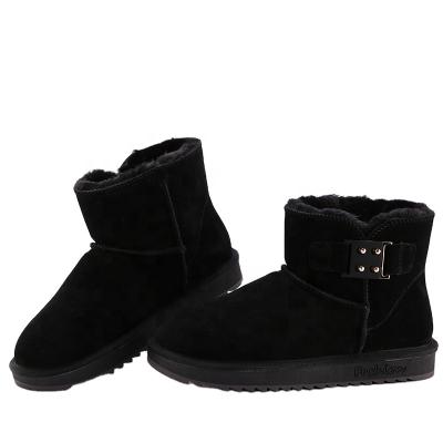 China Fashion Trend Real Suede Winter Warm Designer Men Snow Boots for sale