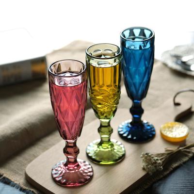 China Vintage Embossed Style Decorative Stemware KOREAN Wedding European Bar Party Goblet Red Wine Glass for Juice Cocktail Whiskey Champagne for sale