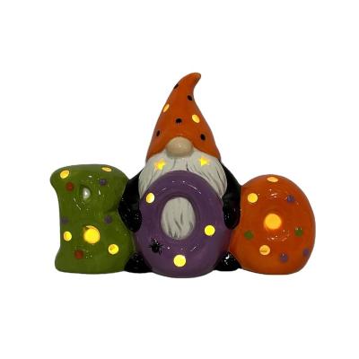 China Gnome LED Lighted Ceramic Witch for Halloween Decoration for sale